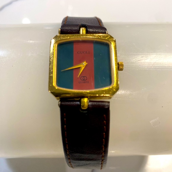 AUTHENTIC Ladies GUCCI SHERRY line watch - Picture 1 of 12